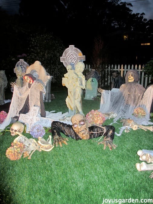 Halloween Decorating Extravaganza!