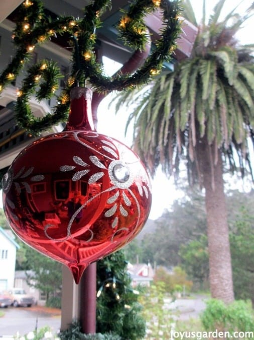 Outdoor Decorating Tips &amp; Ideas For A Festive Christmas