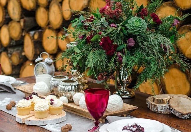 7 Christmas Centerpiece Ideas: 30 Festive Elements for Your Holiday